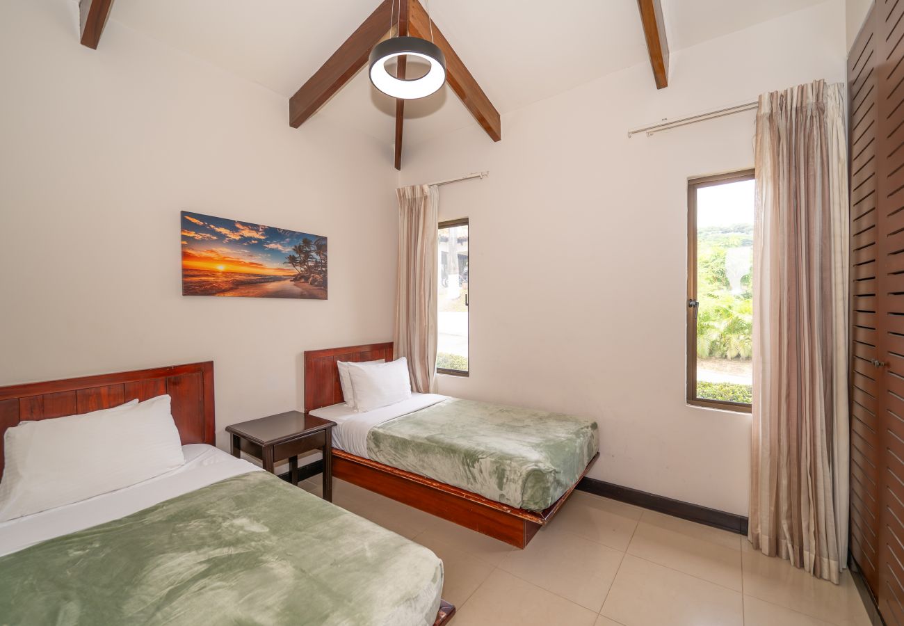 Villa en Playa Hermosa - MonteMar Beach Condo At Playa hermosa