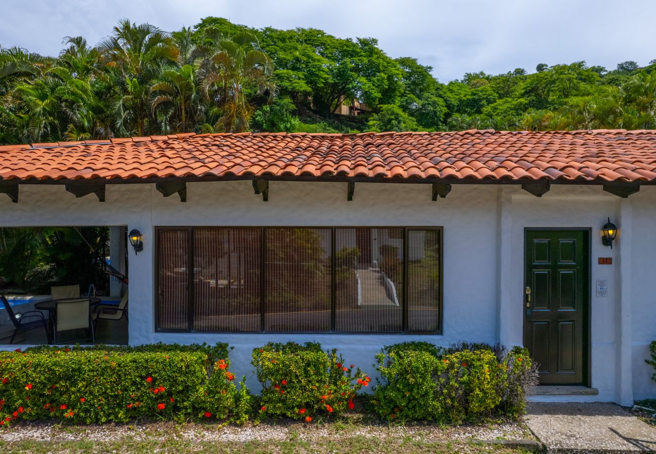 Villa en Playa Hermosa - MonteMar Beach Condo At Playa hermosa