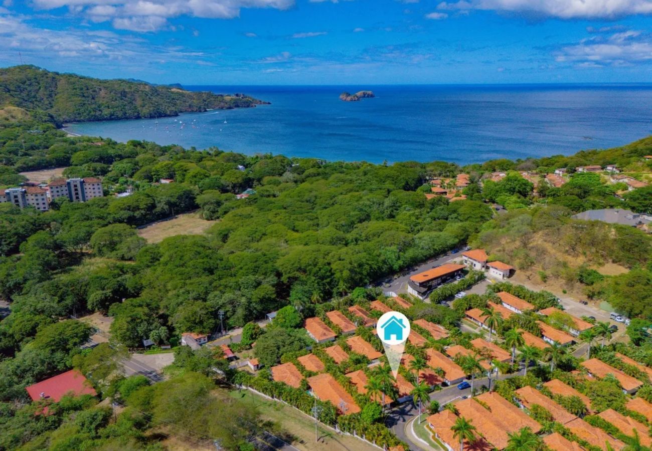 Villa en Playa Hermosa - Private Villa With Resort Experience