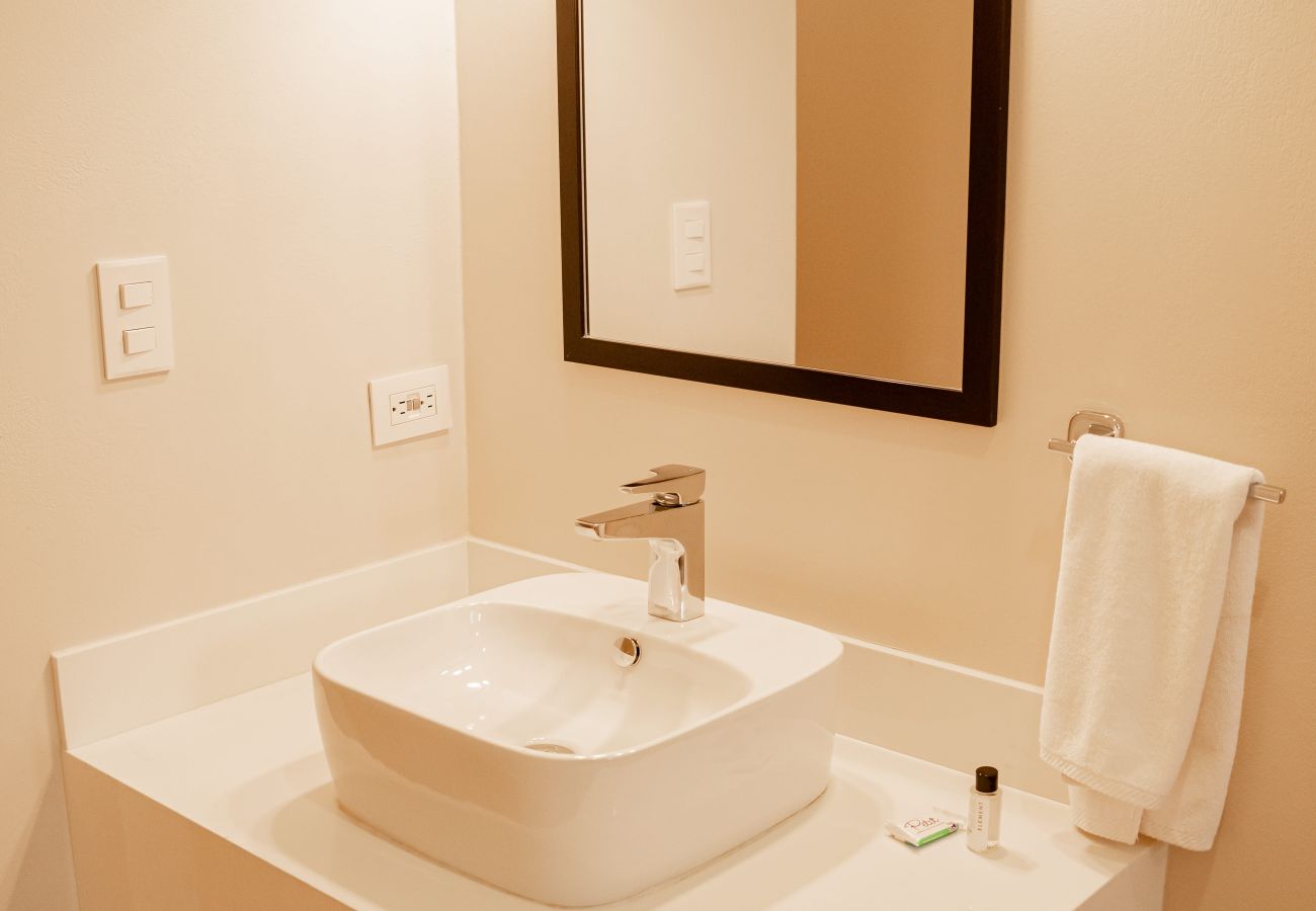 Villa en Playa Hermosa - Villas Sol 54-2 Master Suite