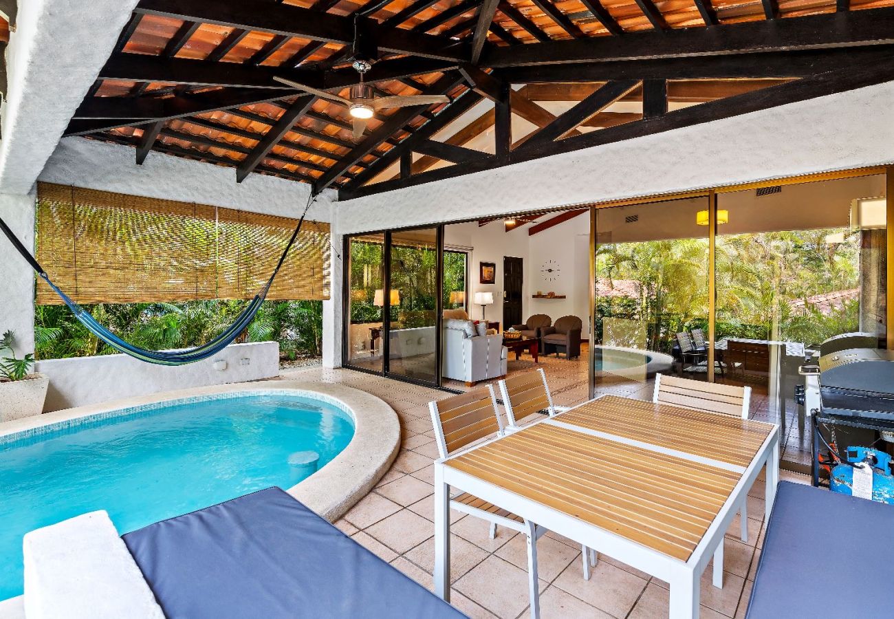 Villa in Playa Hermosa - Peaceful Garden Villa