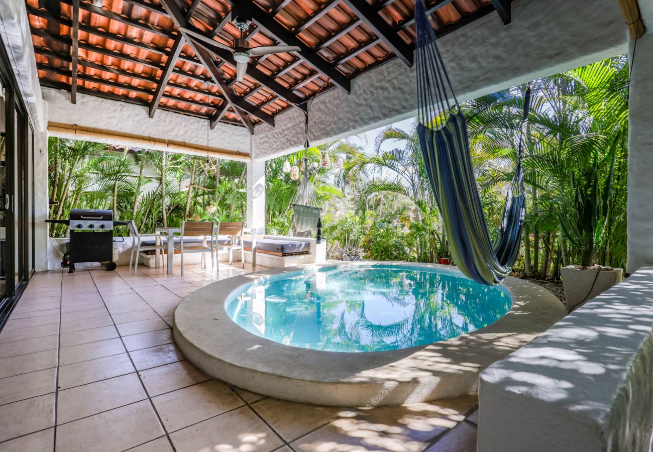 Villa in Playa Hermosa - Peaceful Garden Villa