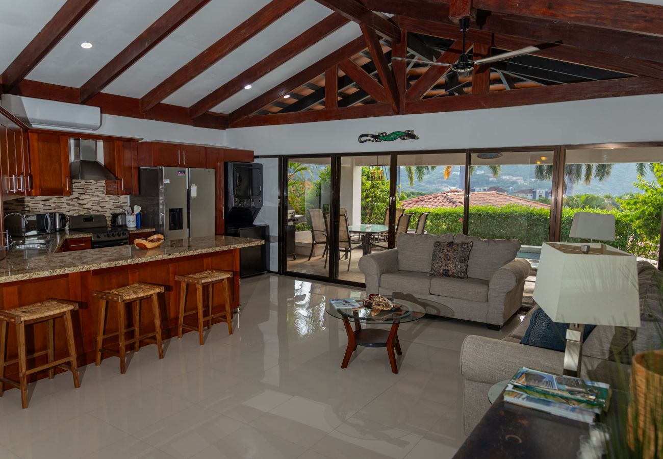 Villa in Playa Hermosa - Rainbow Villa