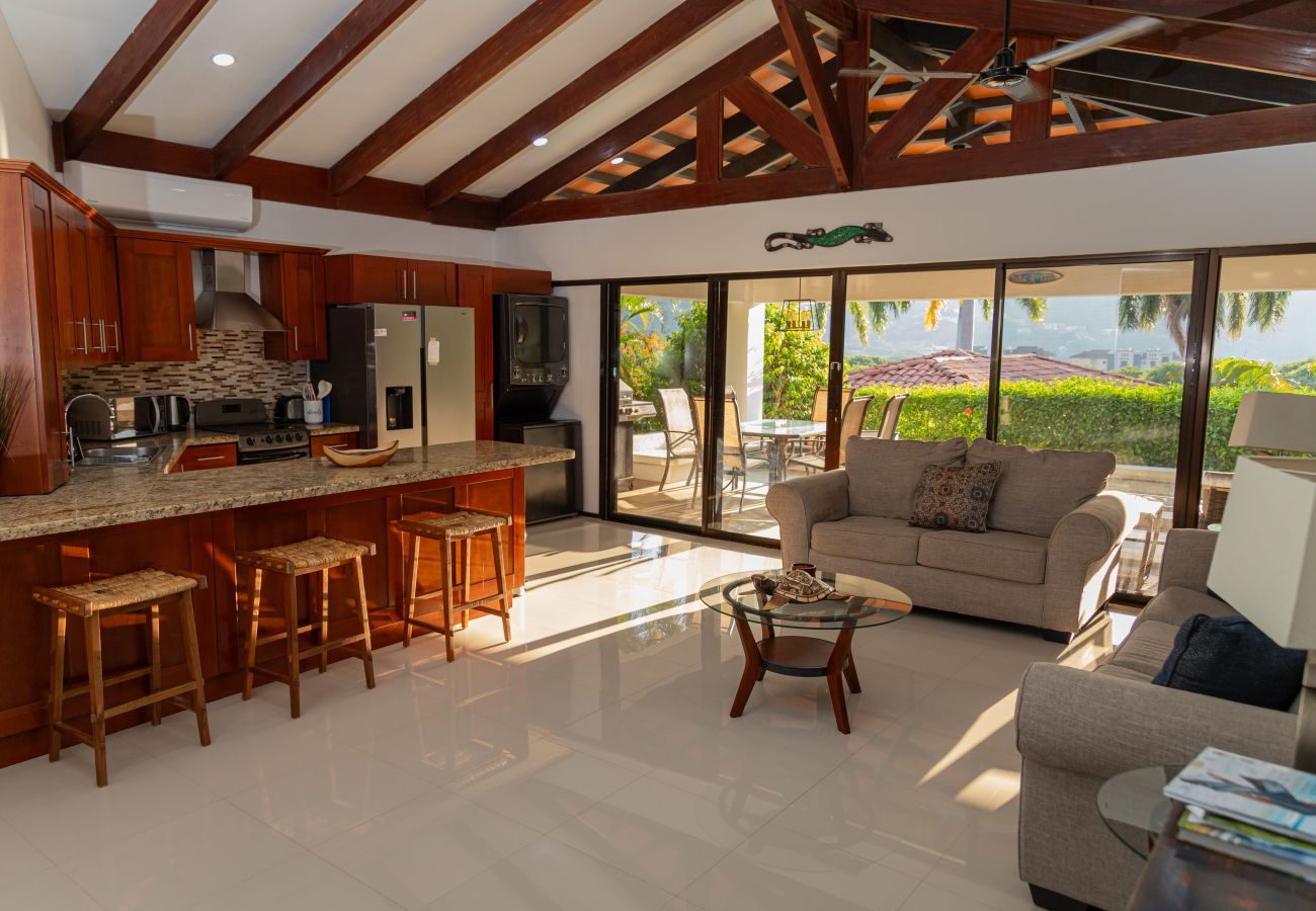 Villa in Playa Hermosa - Rainbow Villa