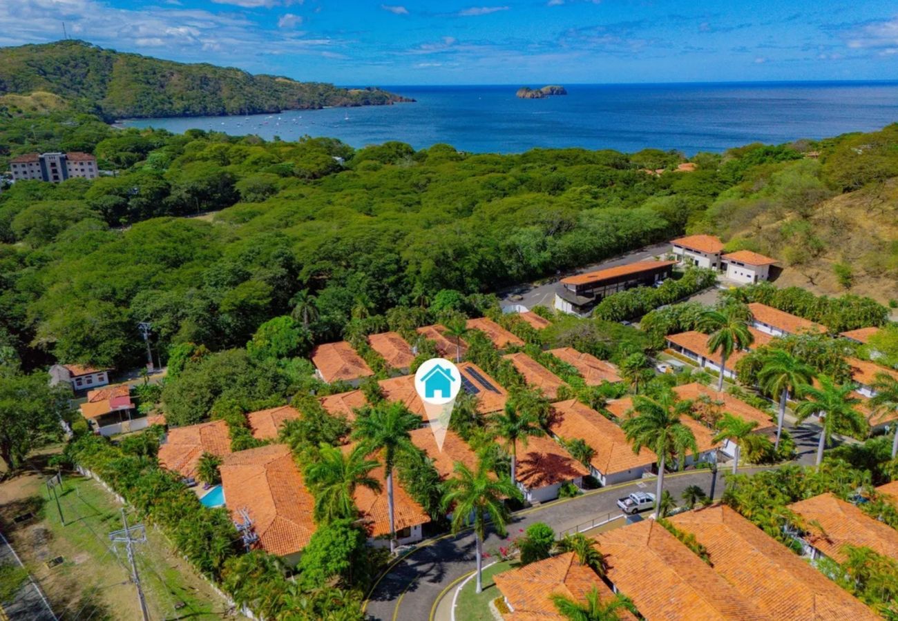 Villa in Playa Hermosa - Private Villa With Resort Experience